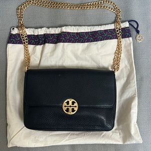 Tory Burch Chelsea Leather Convertible Shoulder Bag